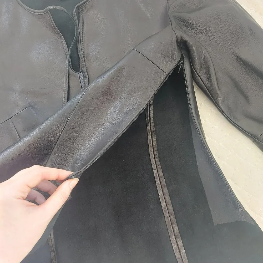 Danier leather two piece skirt suit - Picture 6 of 10